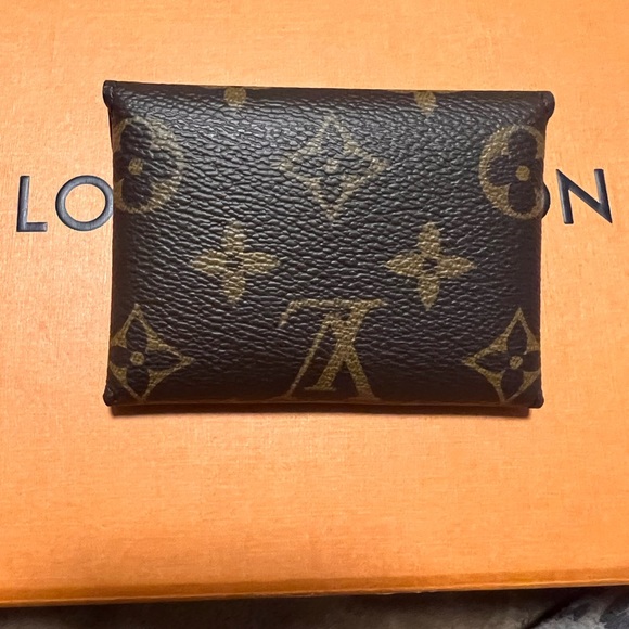 Louis Vuitton Kirigami Set - Picture 11 of 12
